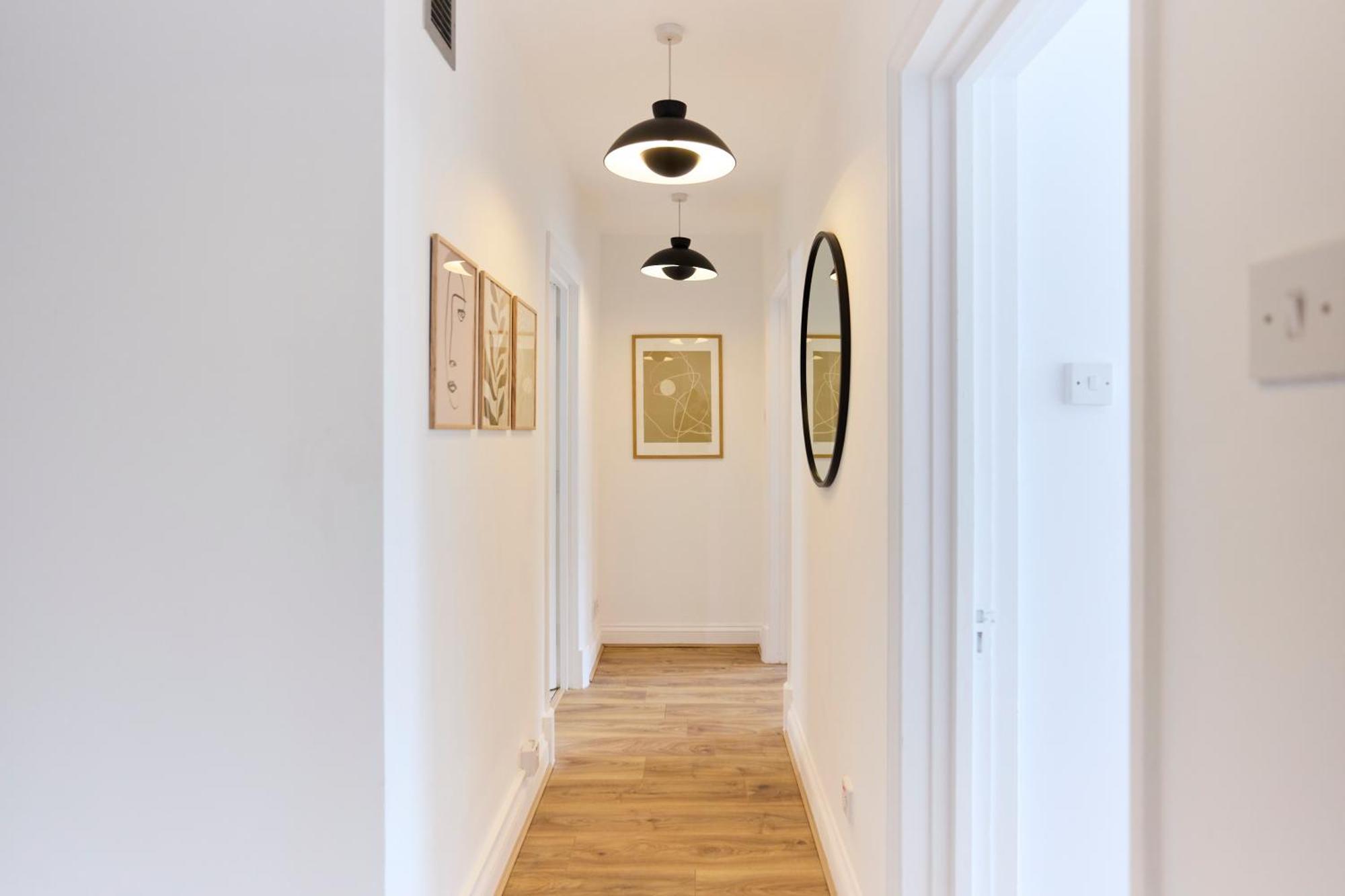 The Goodge Street Place - Bright 2bdr Flat