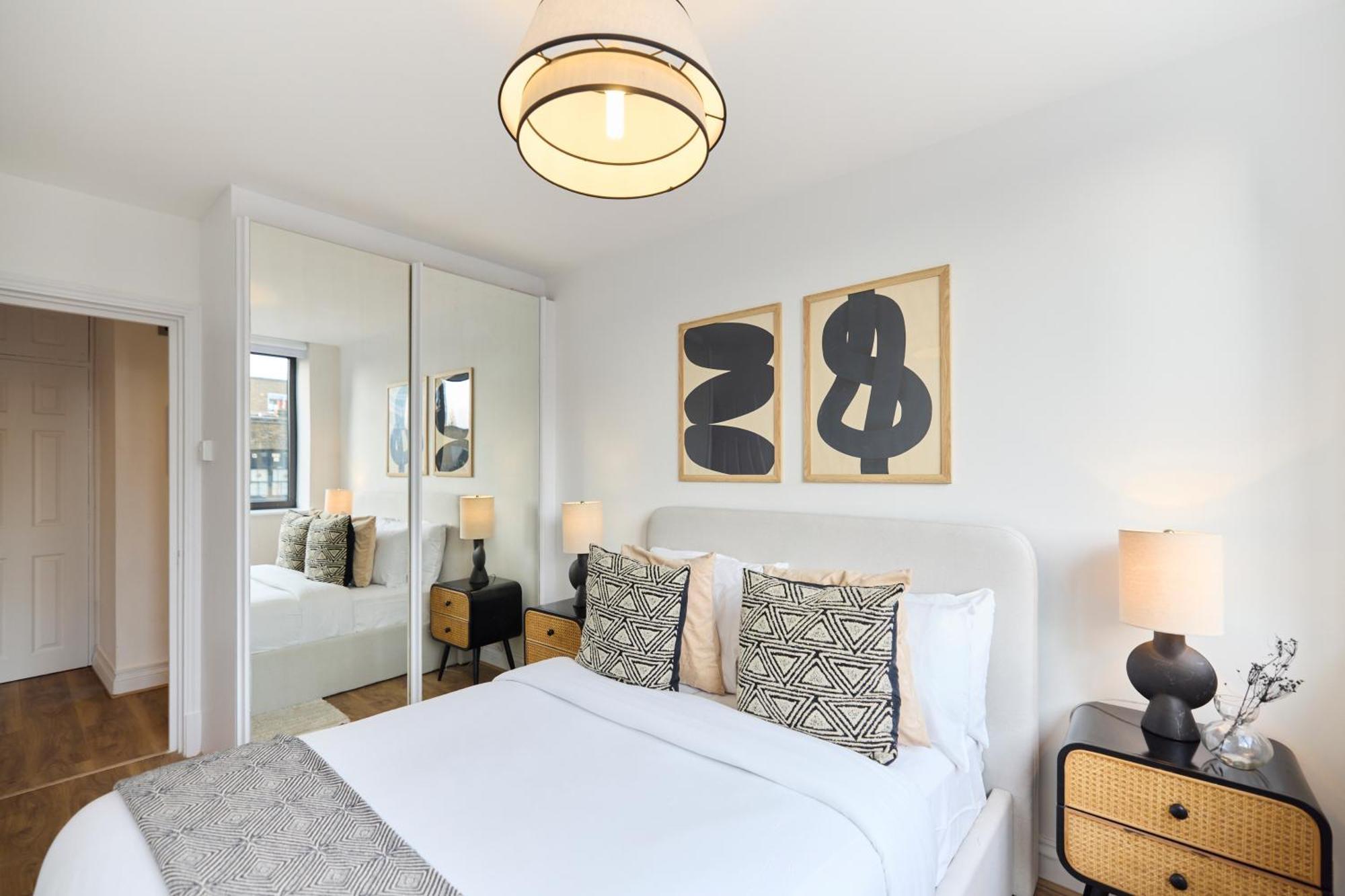 The Goodge Street Place - Bright 2bdr Flat *