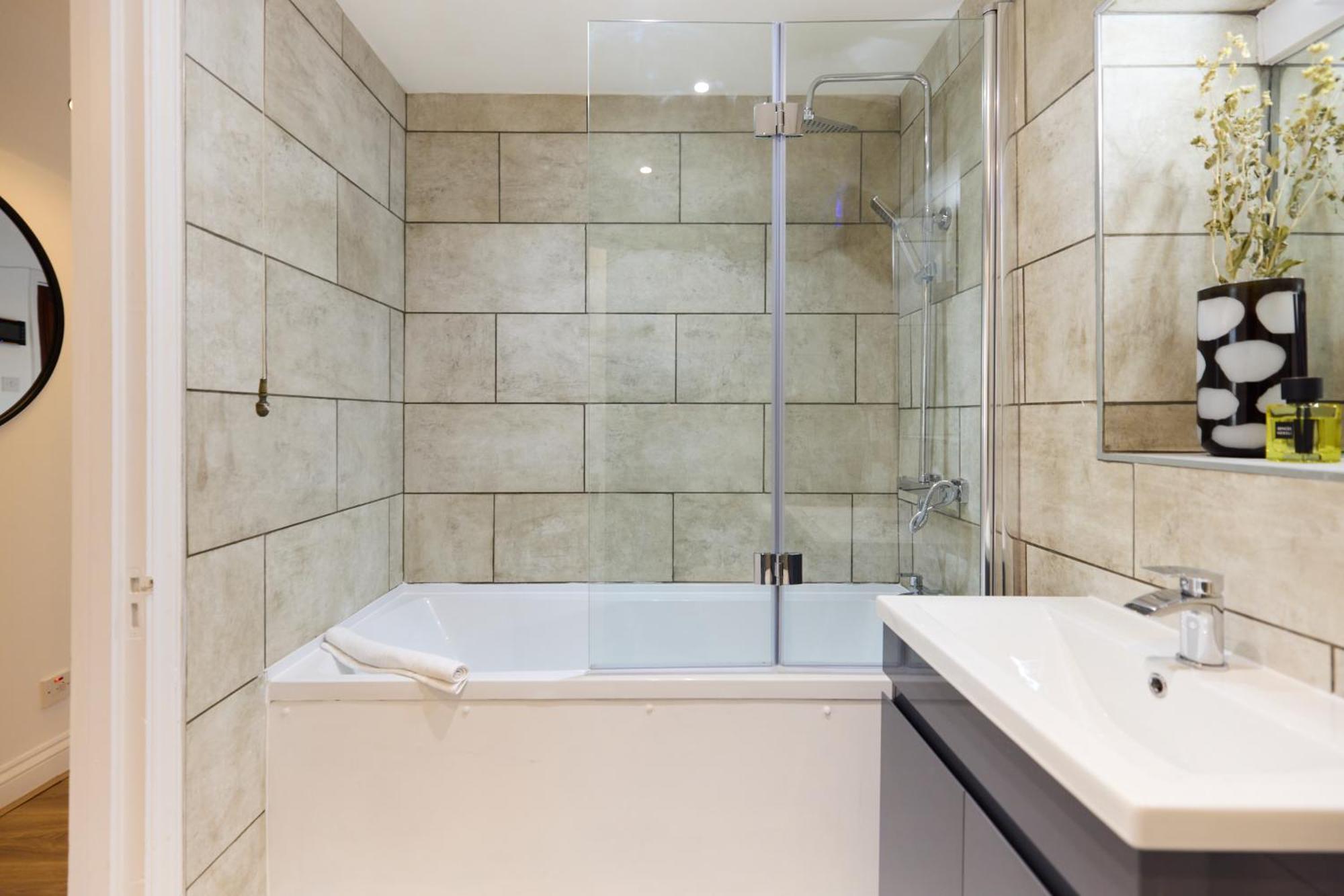 Apartment The Goodge Street Place - Bright 2bdr Flat *