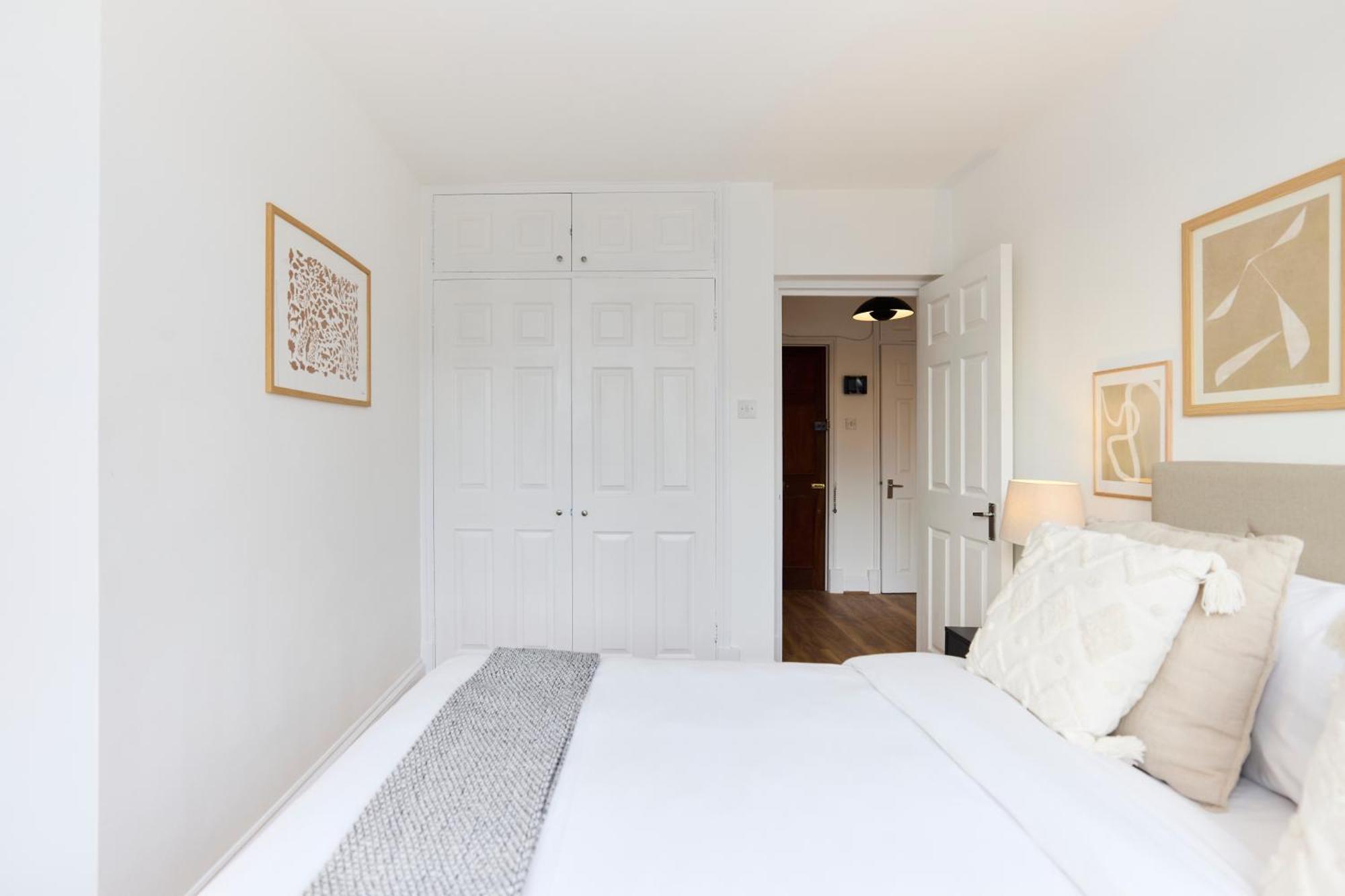 The Goodge Street Place - Bright 2bdr Flat *